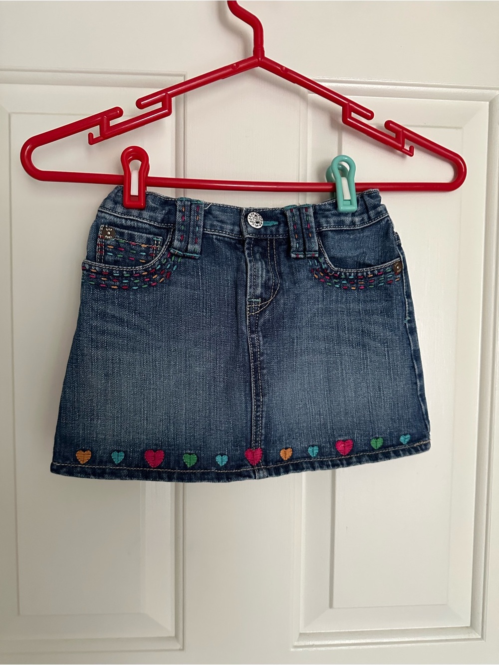 GAP Kids Denim Skirt with Embroidery, size 6